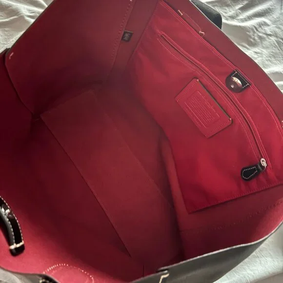 Coach Derby Tote - Picture 7 of 9